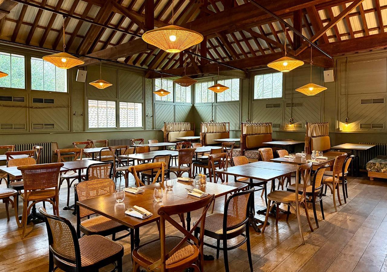 The Ridings At Theobalds Park Hotel Goff's Oak Exterior foto