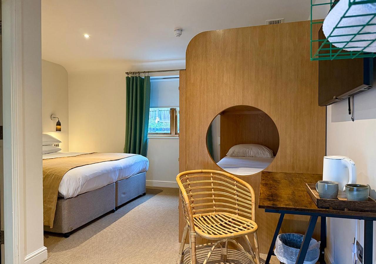 The Ridings At Theobalds Park Hotel Goff's Oak Exterior foto
