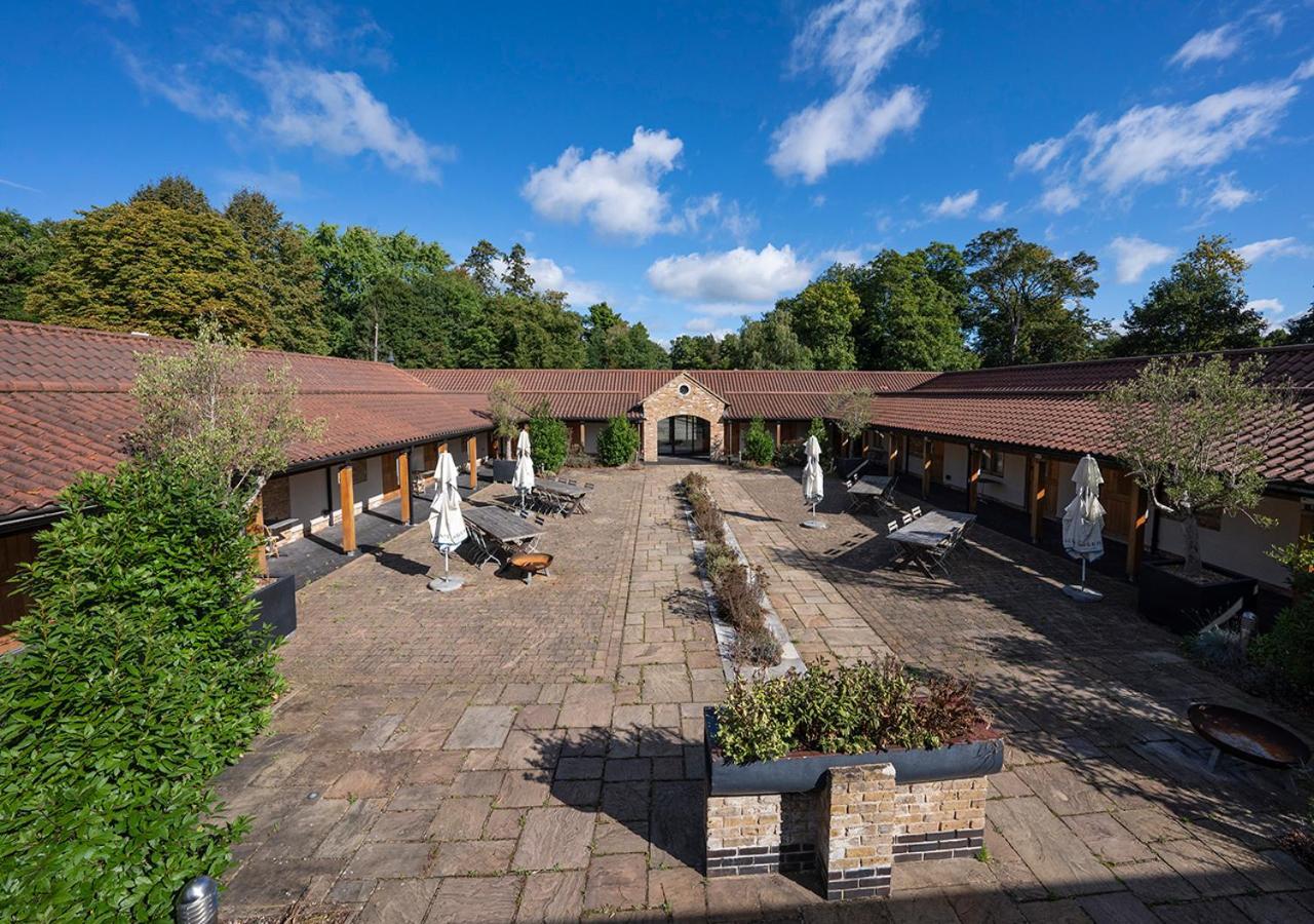 The Ridings At Theobalds Park Hotel Goff's Oak Exterior foto